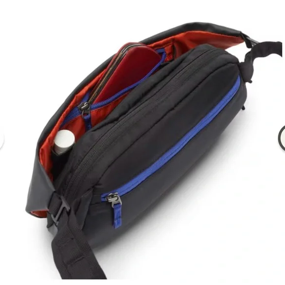 Cotopaxi Black Hip Pack